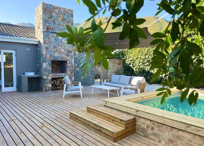 Amazing Brand New Holiday Home With Pool!