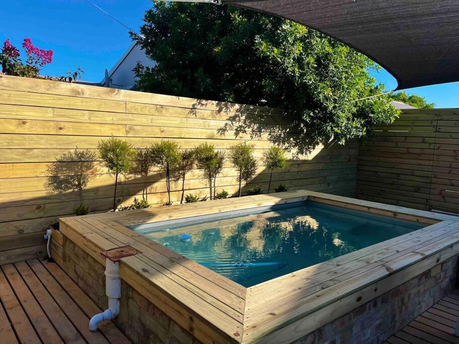 Amazing Brand New With Pool! Hermanus