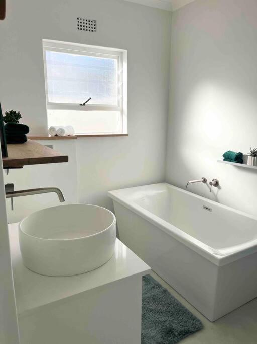 Holiday home Amazing Brand New With Pool!